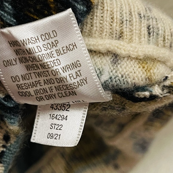 Garnet Hill‎ Floral 100% Cashmere Pullover Sweater V Neck Warm Cozy Boho Size M - Picture 8 of 8